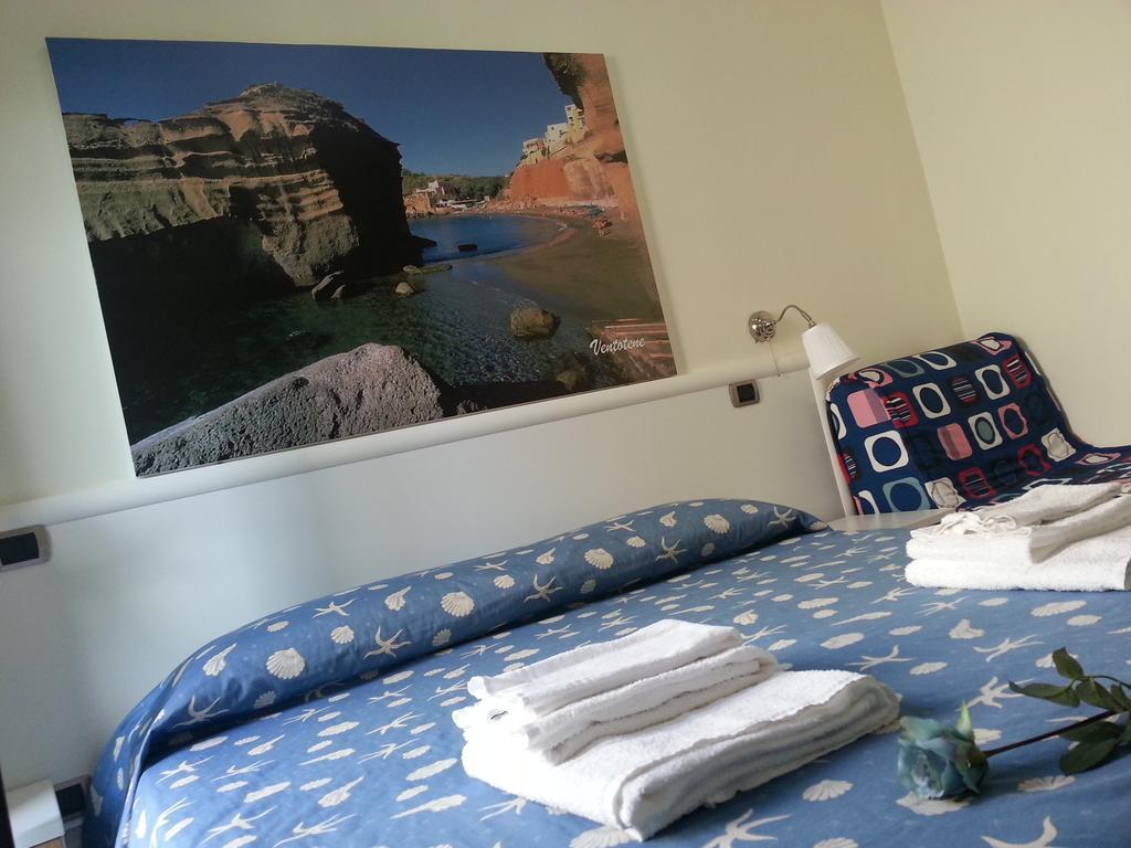 Hotel Tirreno Formia Zimmer foto